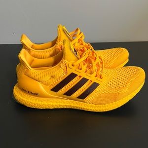 Adidas ultraboost size 12 comes with box